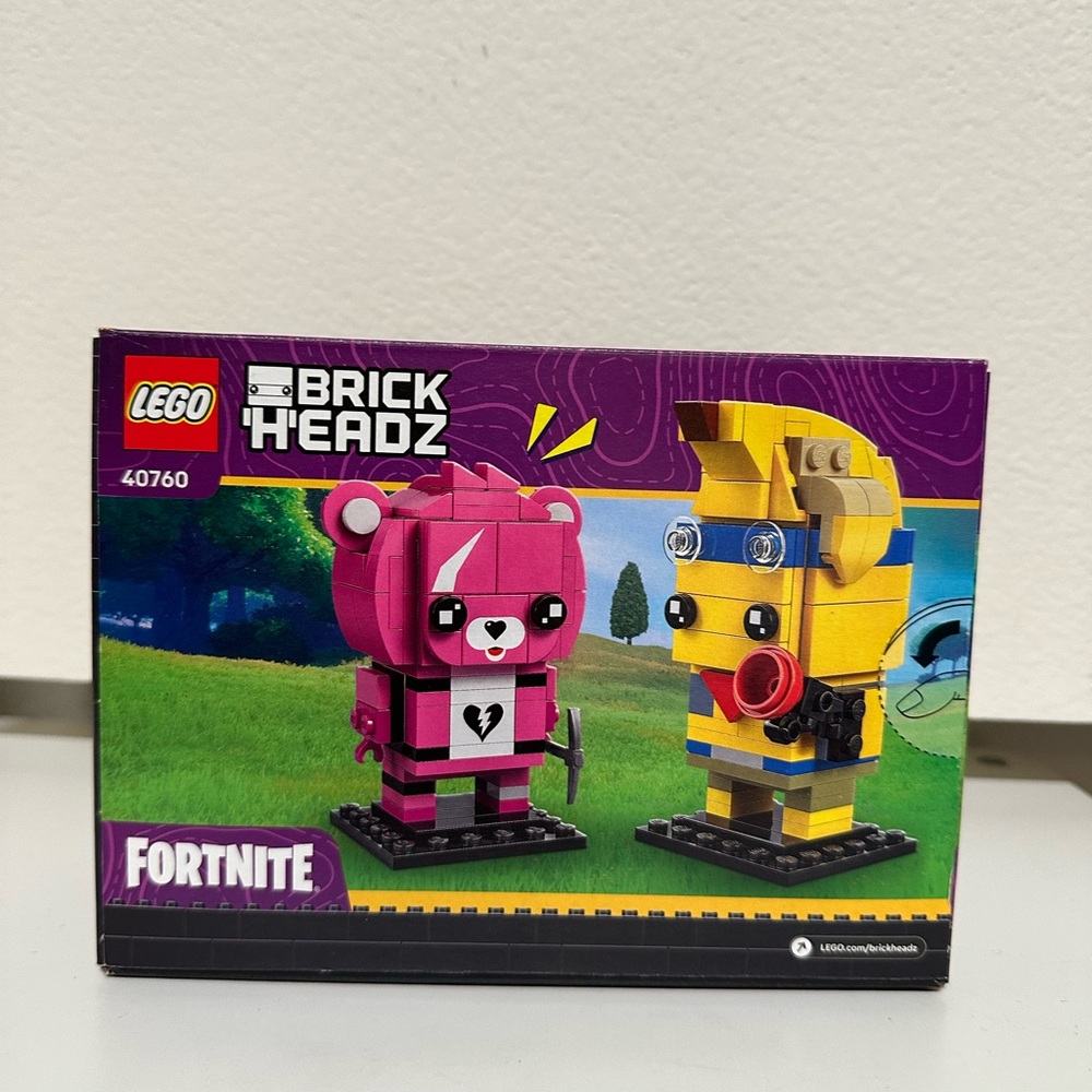 LEGO BrickHeadz Fortnite Set - Pink and Blue